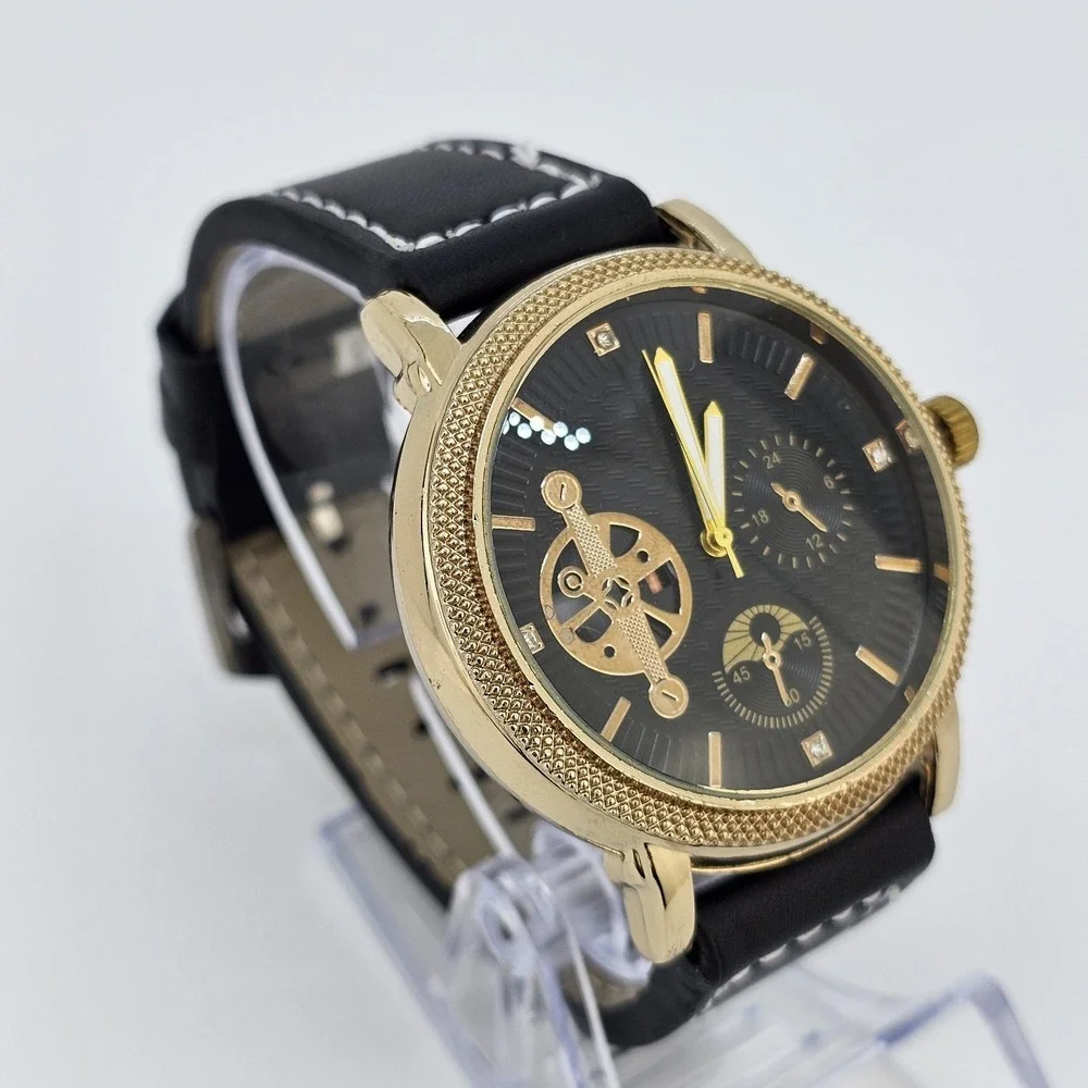 Men's Watch 44MM Black Dial New‎ Black Faux Leather Bands New Battery